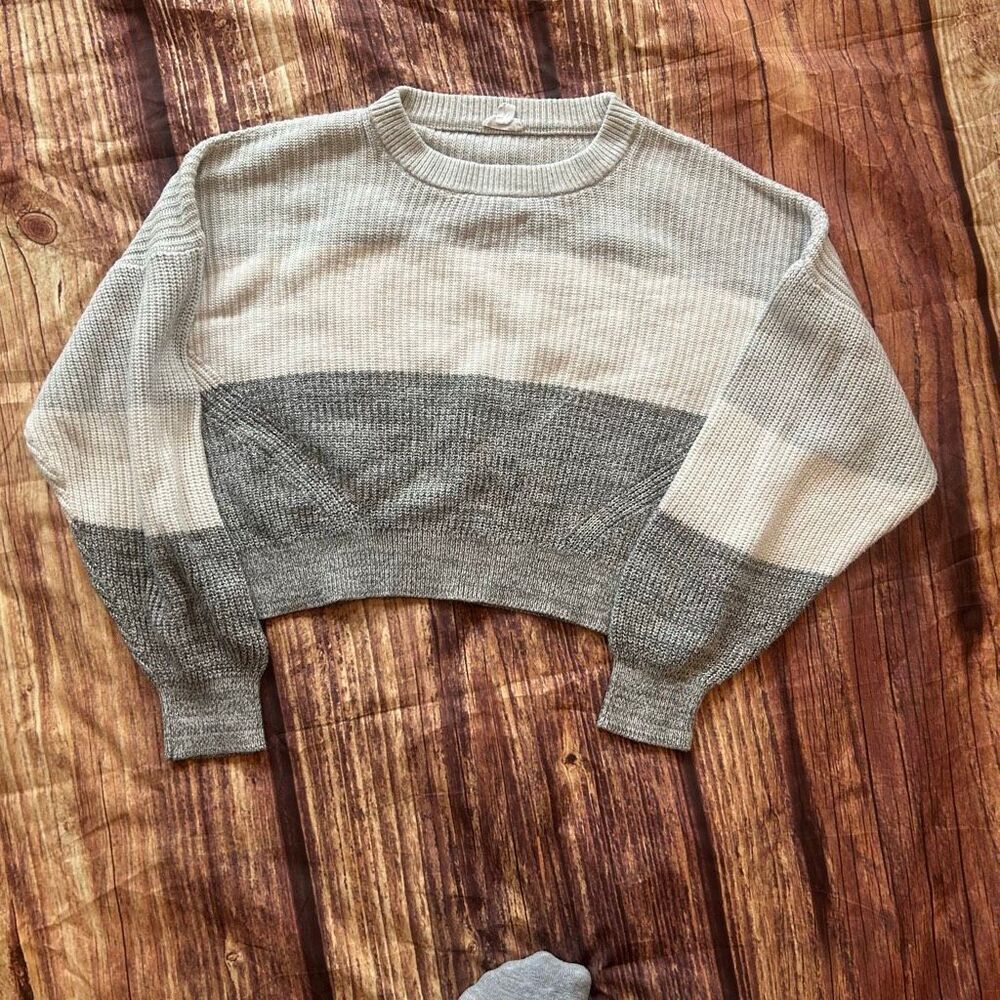 Women’s Garage Cropped Crew Sweater Grey White Size M